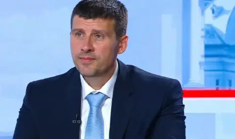 Ивелин Михайлов:  Заради парите по ПВУ ПП-ДБ и "Възраждане" позволяват на това управление всичко това да се случва - 1
