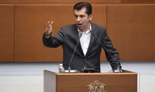 Кирил Петков: Предполагам, че шантажът е бил ужасяващ, за да се огъне Чакъров