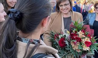 Нинова в Ямбол: Подкрепете ни да спасим децата от експеримент с човешката природа, наречен трети пол